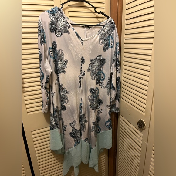 Shirt - Picture 2 of 2